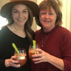 Meet your Posher, Carly